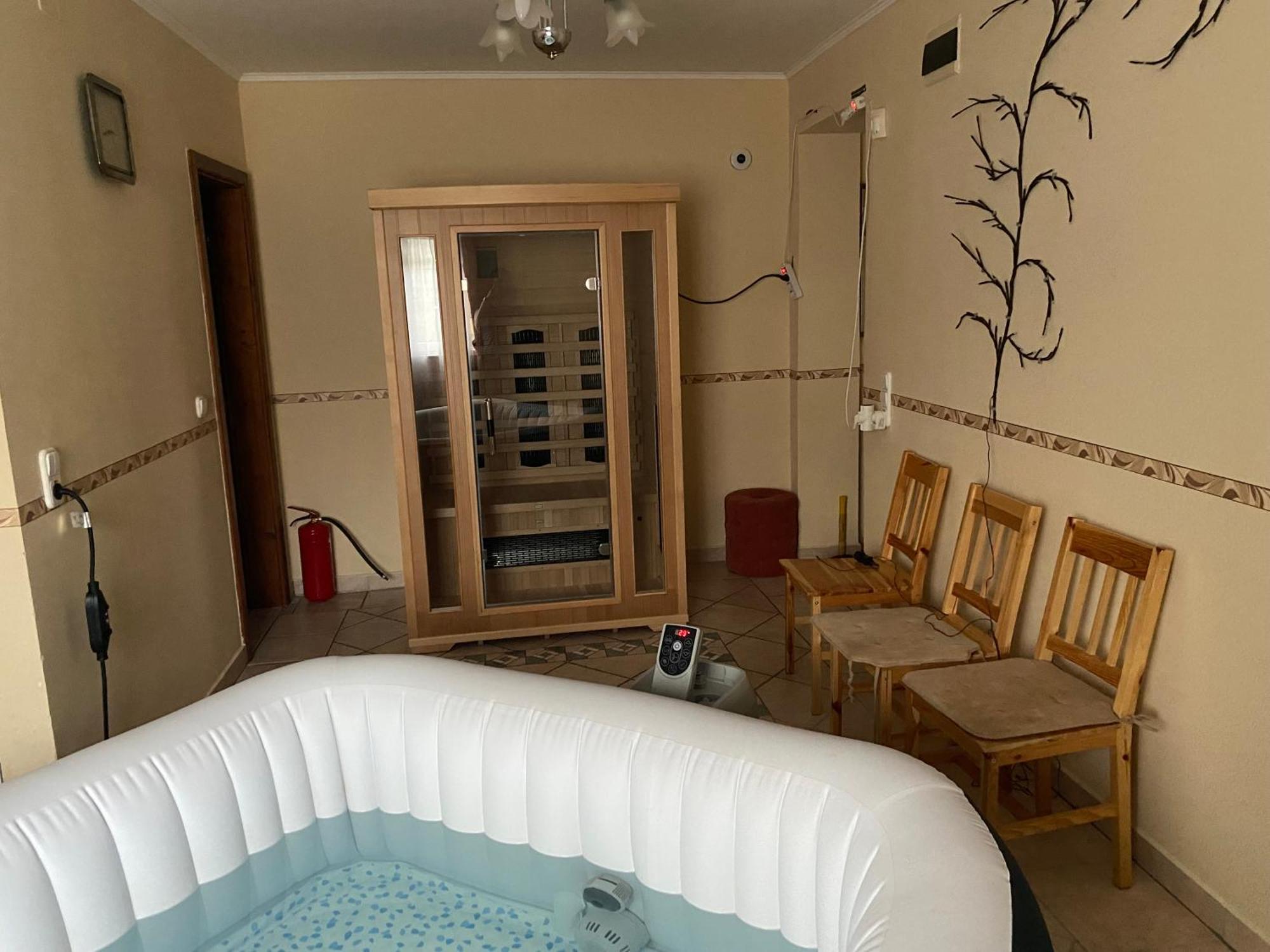 Arany Apartmanhaz Zalagyoengye Appartement Zalakaros Buitenkant foto