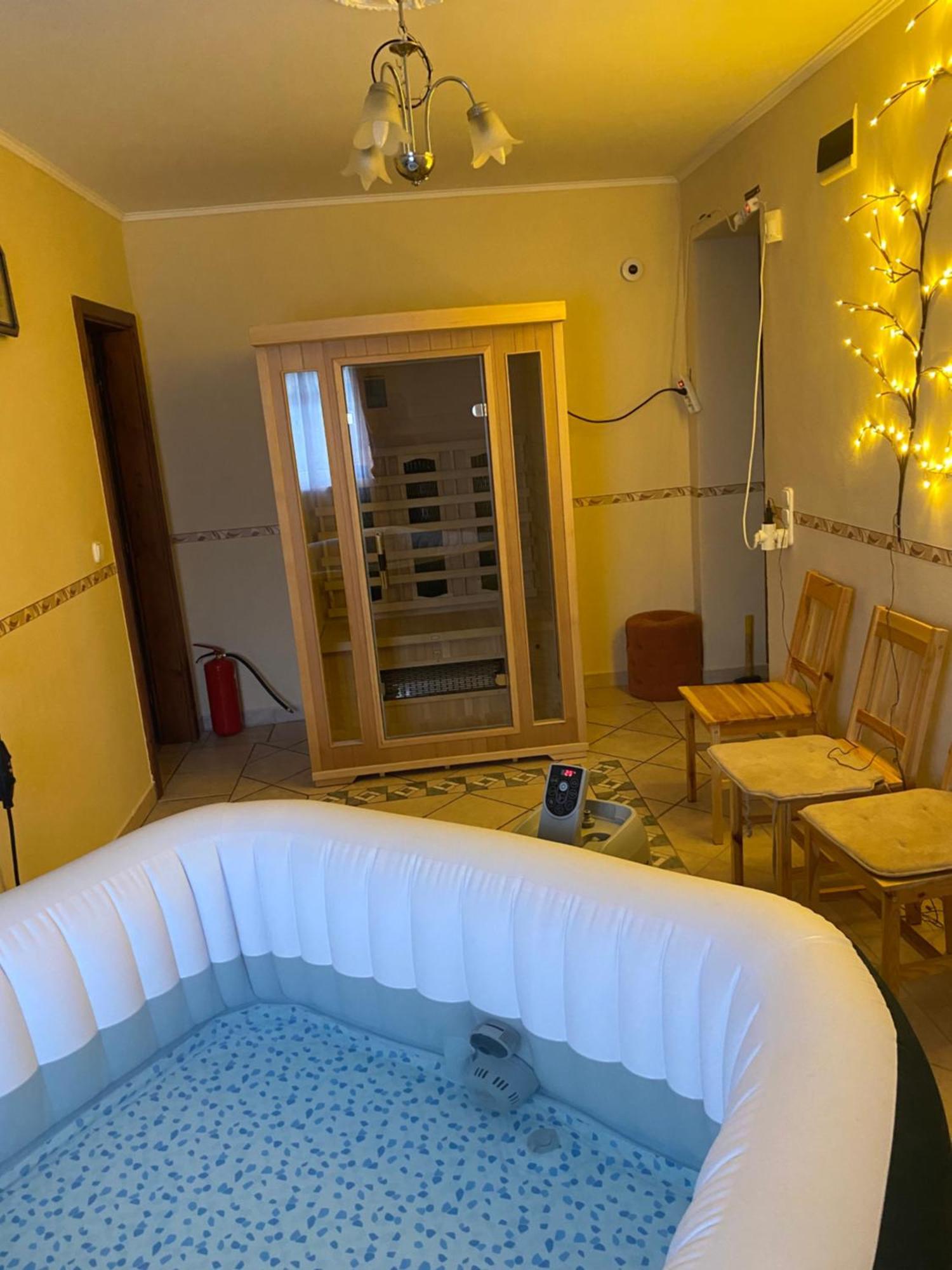 Arany Apartmanhaz Zalagyoengye Appartement Zalakaros Buitenkant foto